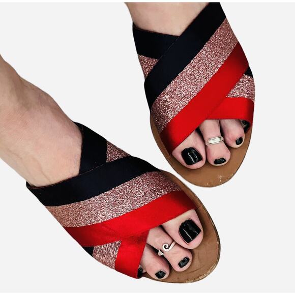 Diane Von Furstenberg Shoes - 🌵 Diane von Furstenberg Bailie Metallic Red Blue Slip-On Flat Sandals - Size 7.5